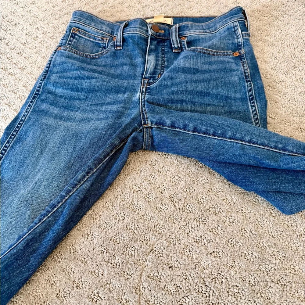 Madewell Mid Rise Stovepipe Jeans Size 26 Medium Wash Normcore Everyday Denim